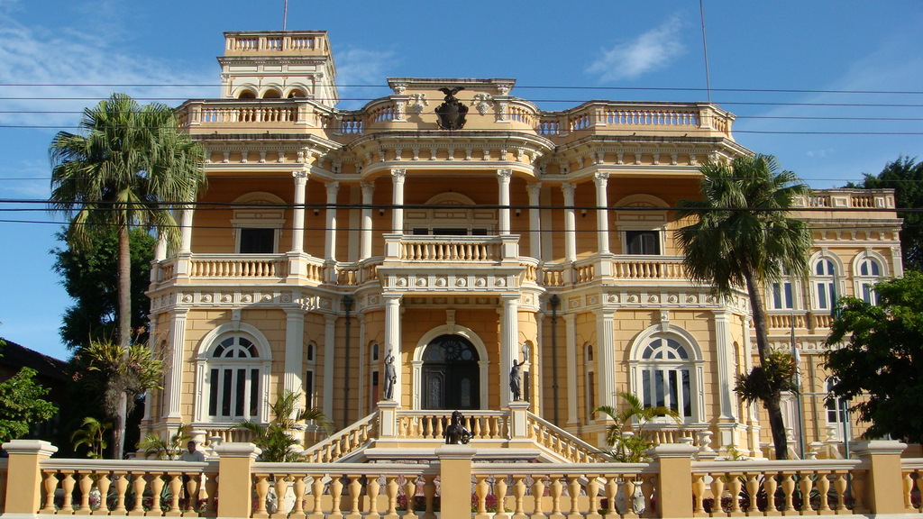 Palácio_Rio_Negro,_Manaus_1